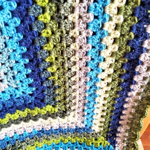 Crochet BABY BLANKET AFGHAN Lap Granny 28" x 28" Green Blue Gray Navy NEW Unisex - Picture 9 of 9